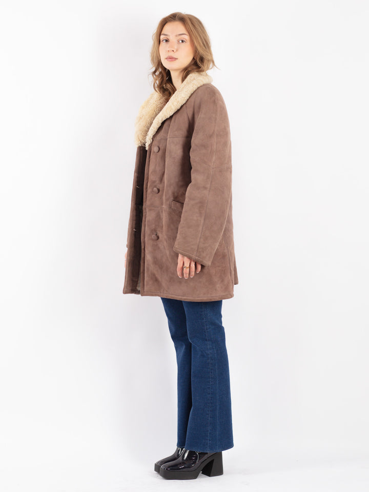 Vintage 70's Women Sheepskin Coat in Beige