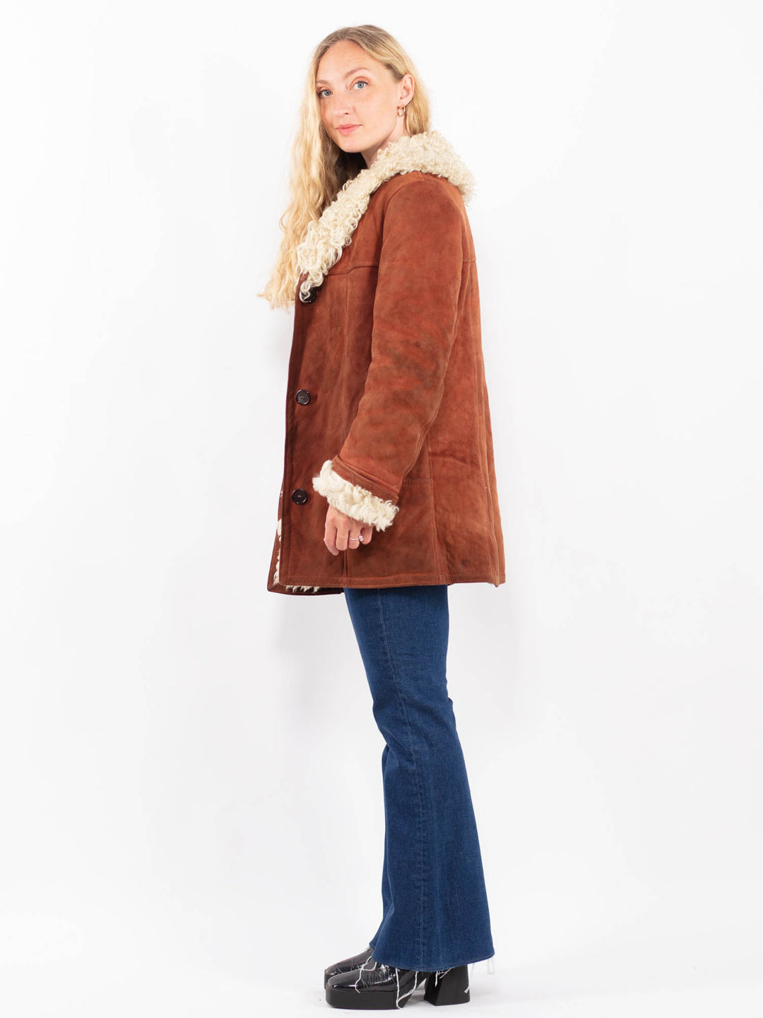 Vintage 70's Women Sheepskin Coat in BrownA0392