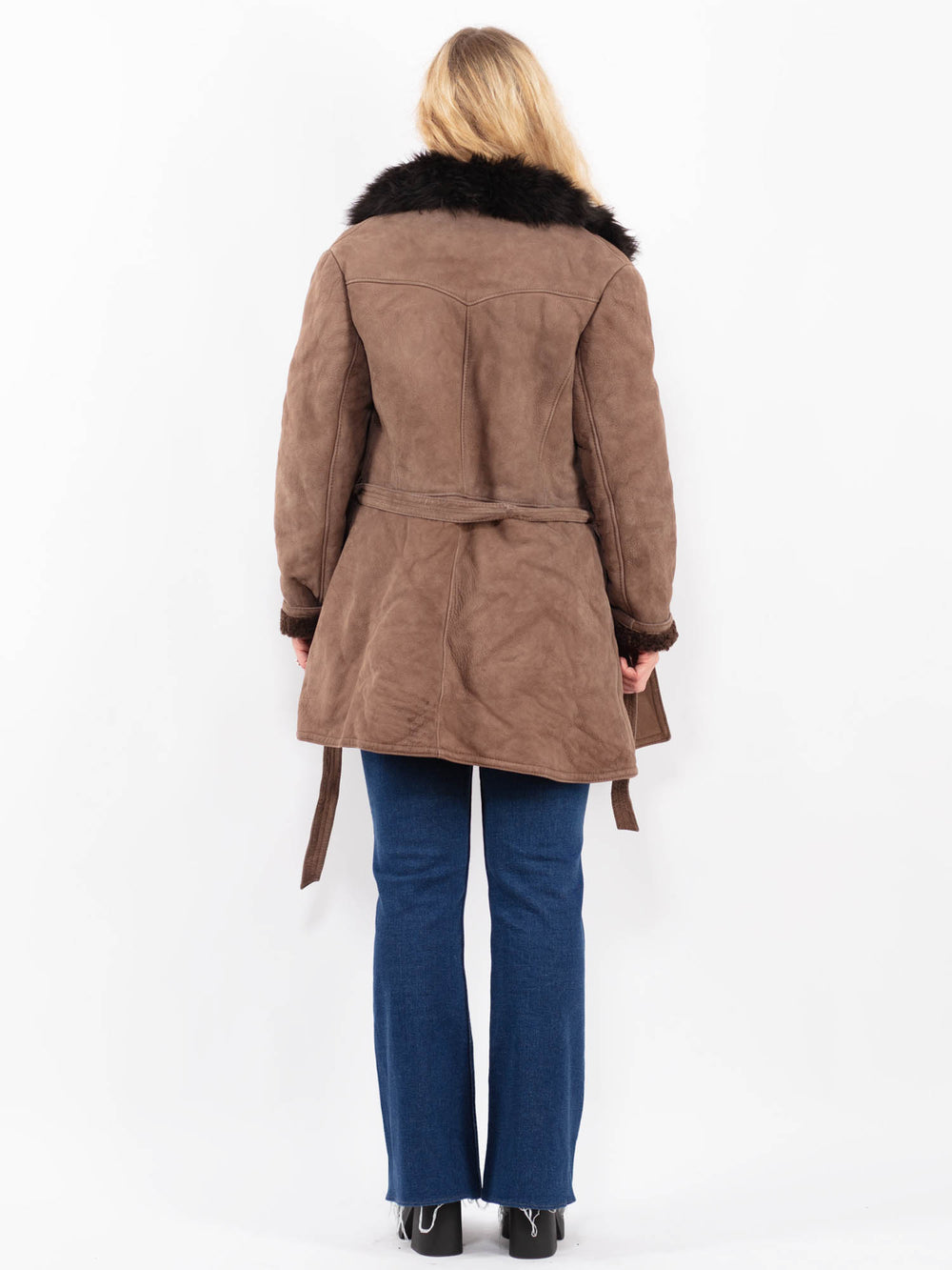 Vintage 70's Women Sheepskin Coat in BeigeA0393