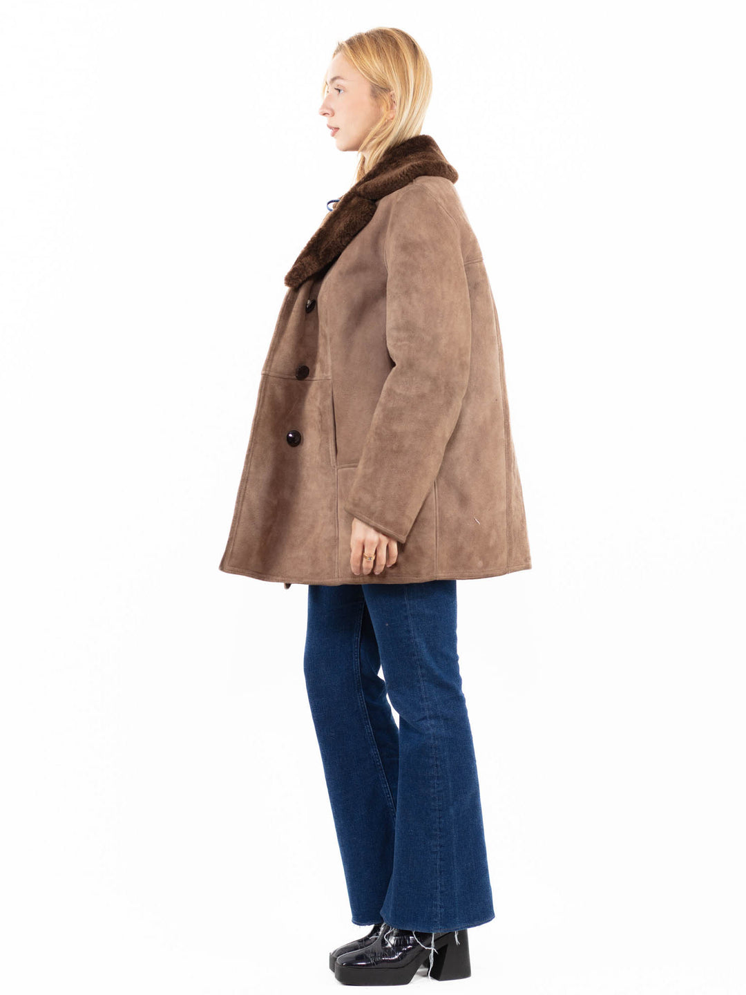 Vintage 70's Women Sheepskin Coat in BeigeA0082