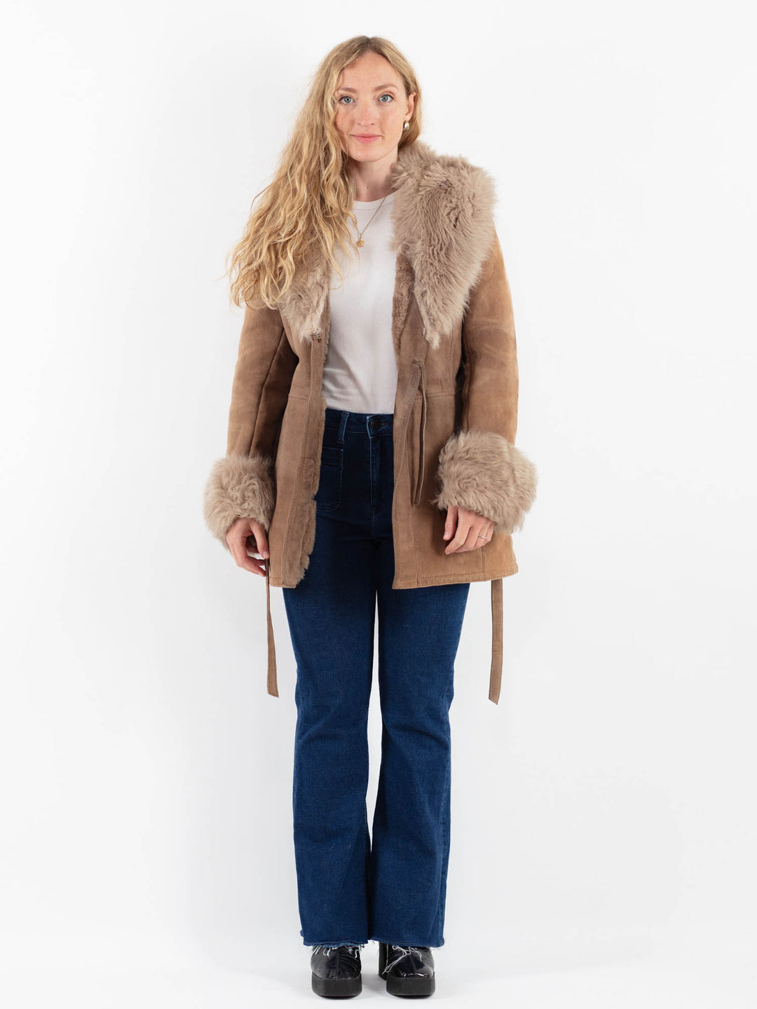 Vintage 70's Women Sheepskin Coat in BeigeV9902