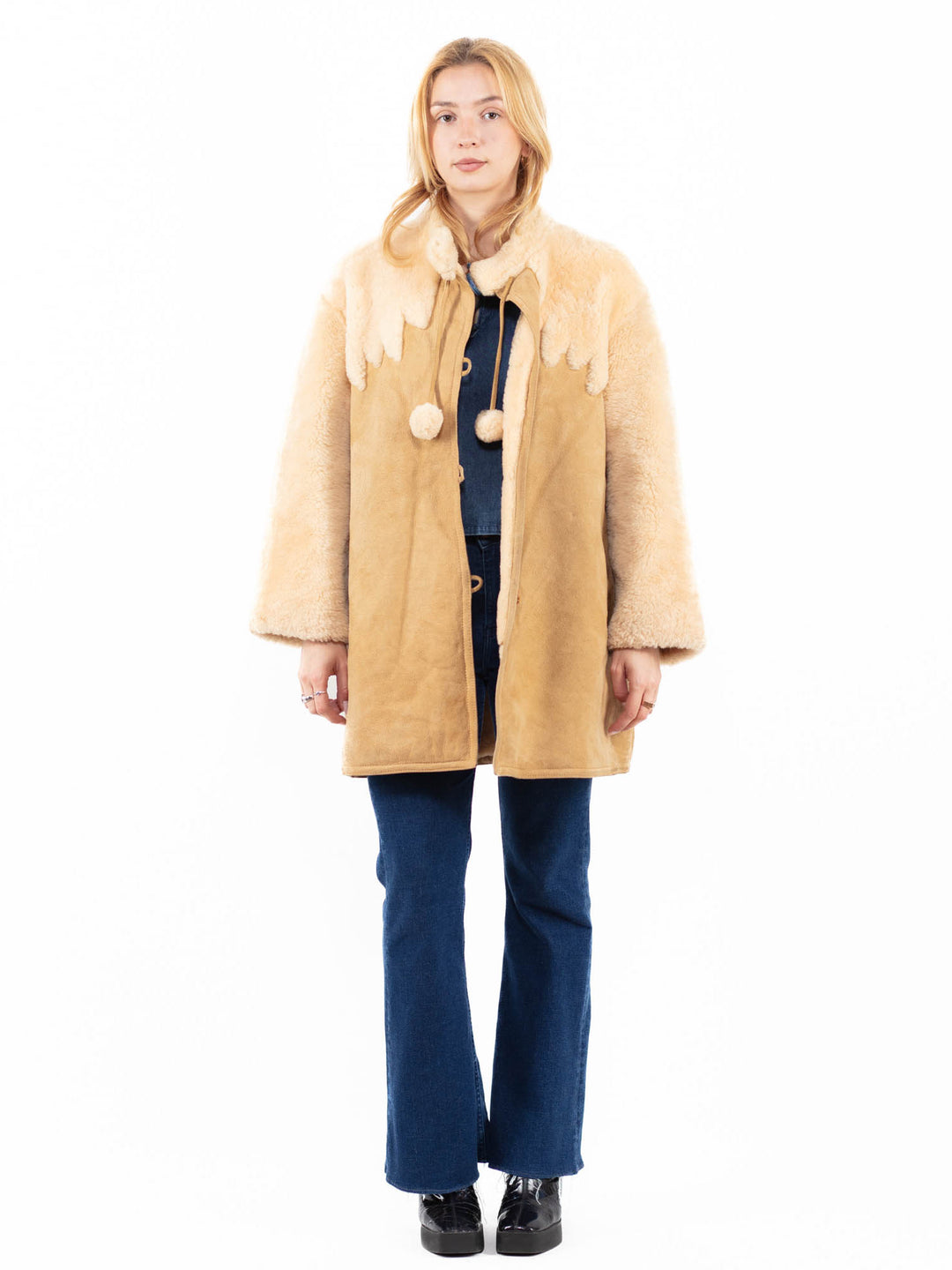 Vintage 70's Women Sheepskin Shearling Coat in BeigeA0103