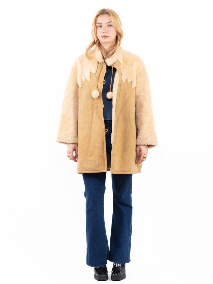 Vintage 70's Women Sheepskin Shearling Coat in BeigeA0103