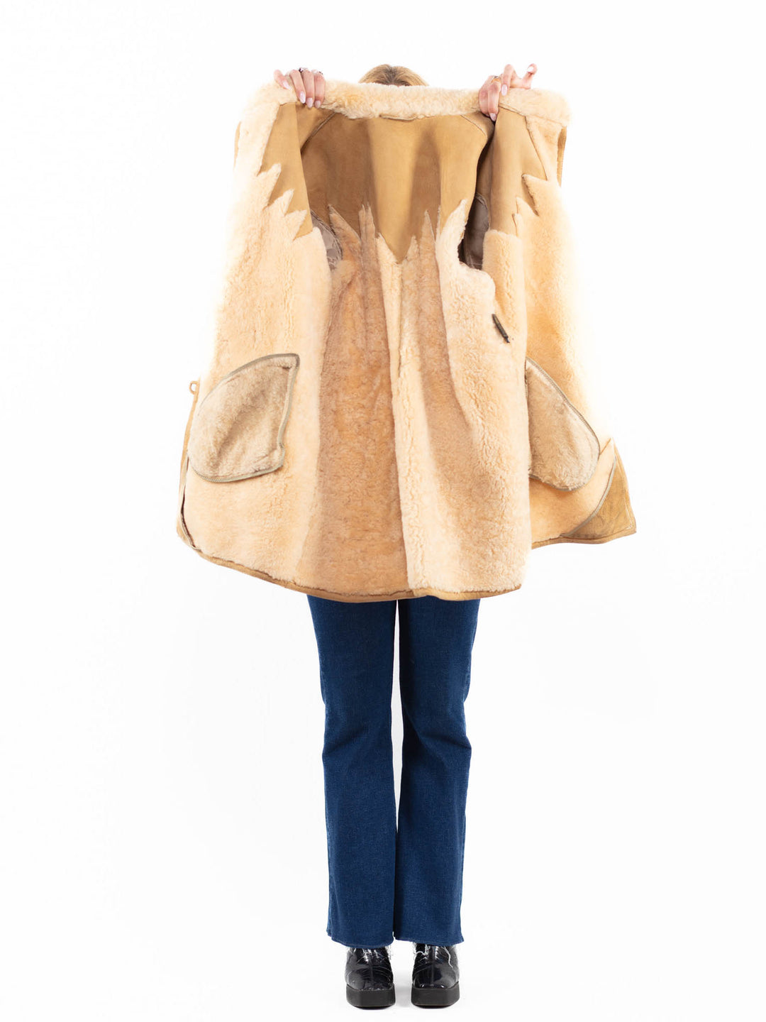 Vintage 70's Women Sheepskin Shearling Coat in BeigeA0103
