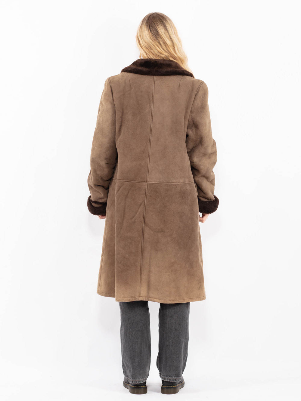 Vintage 70's Women Sheepskin Coat in BeigeA0678