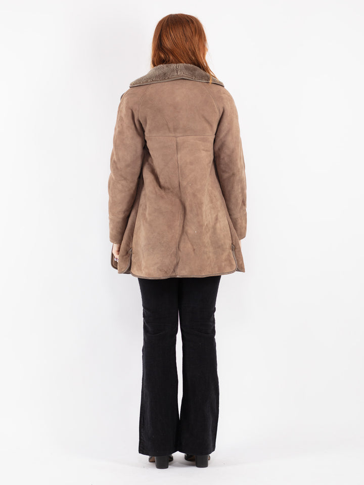 Vintage 70's Women Sheepskin Coat in Beige