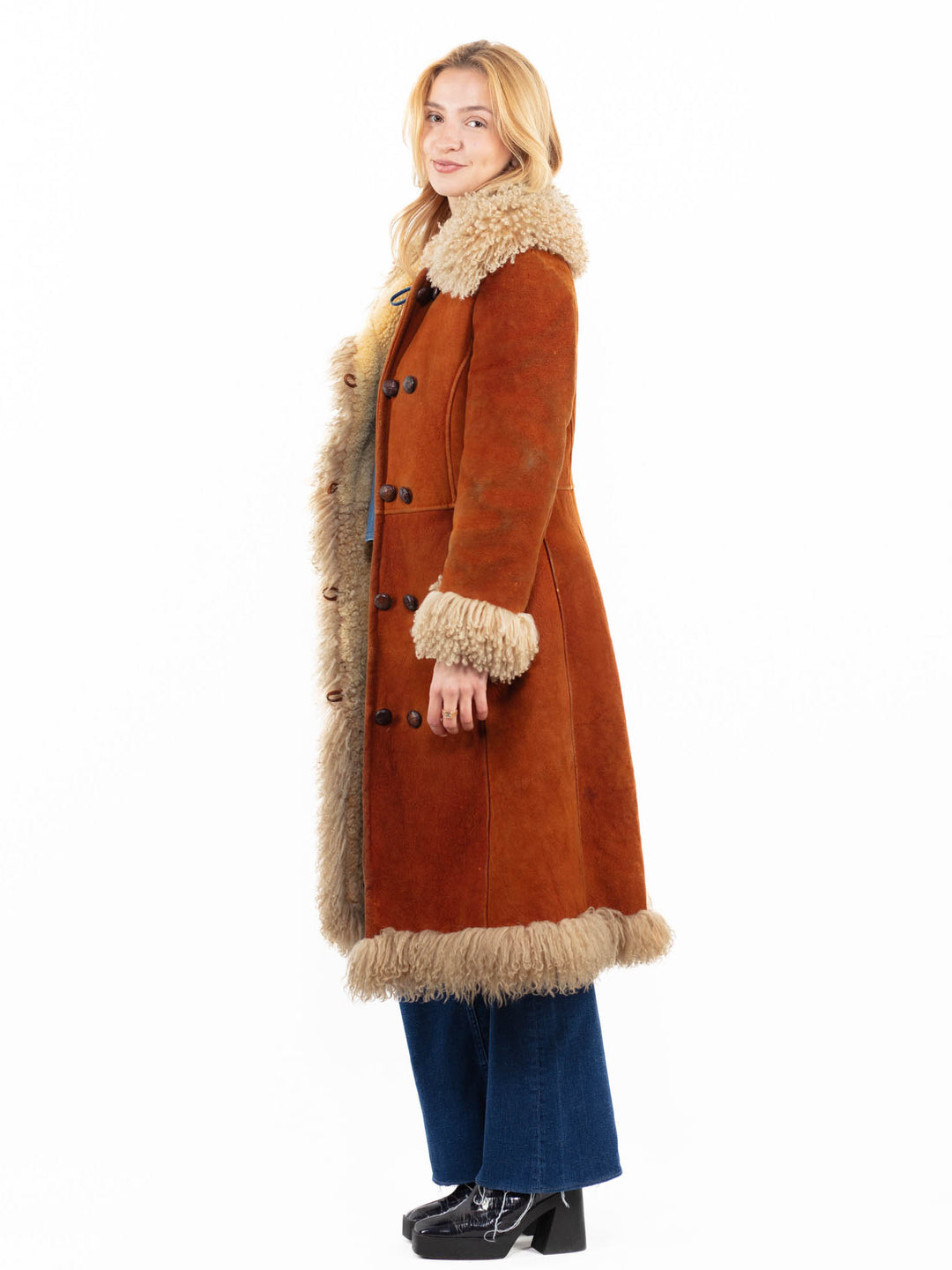Vintage 70's Women Sheepskin Coat in BrownA0135