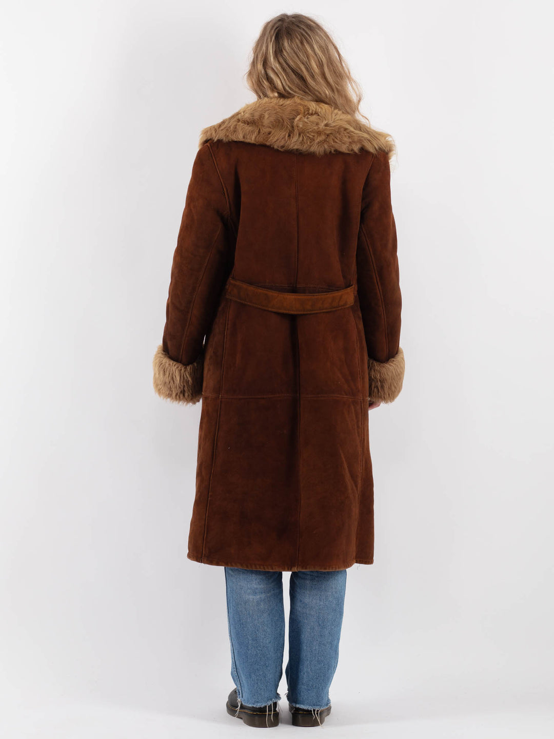 Vintage 70's Women Sheepskin Shearling Coat in BrownV9281