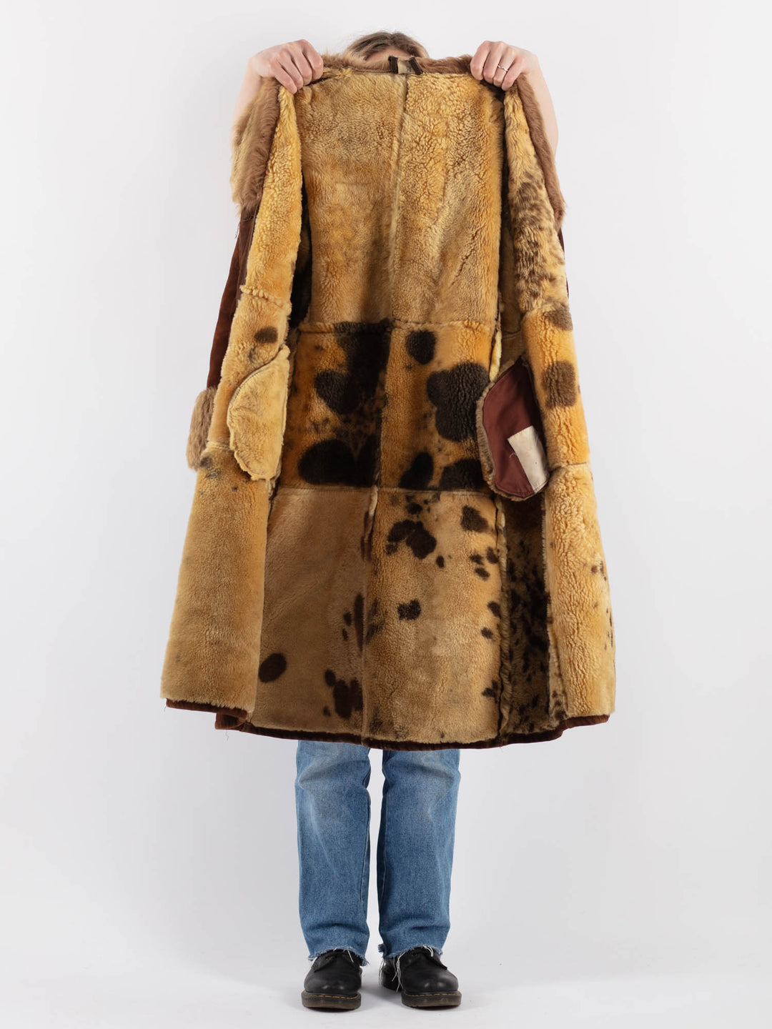 Vintage 70's Women Sheepskin Shearling Coat in BrownV9281