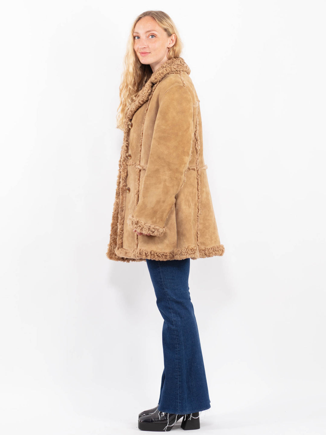 Vintage 70's Women Sheepskin Coat in BeigeA0469