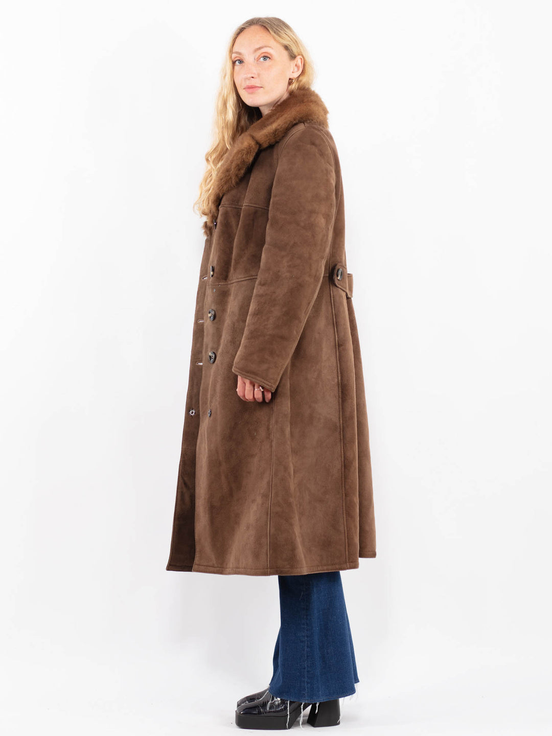 Vintage 70's Women Sheepskin Coat in BrownA0487