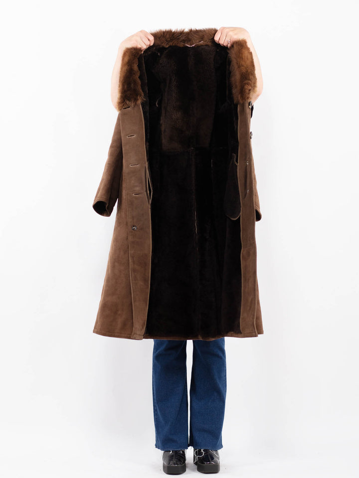 Vintage 70's Women Sheepskin Coat in BrownA0487