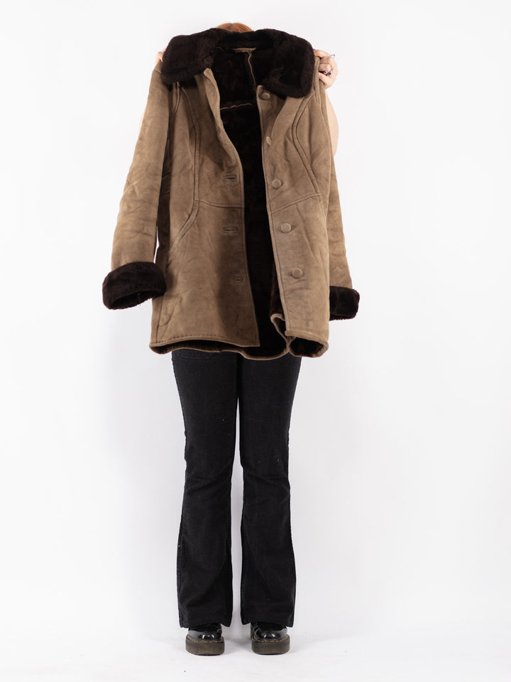 Vintage 70's Women Sheepskin Coat in Beige