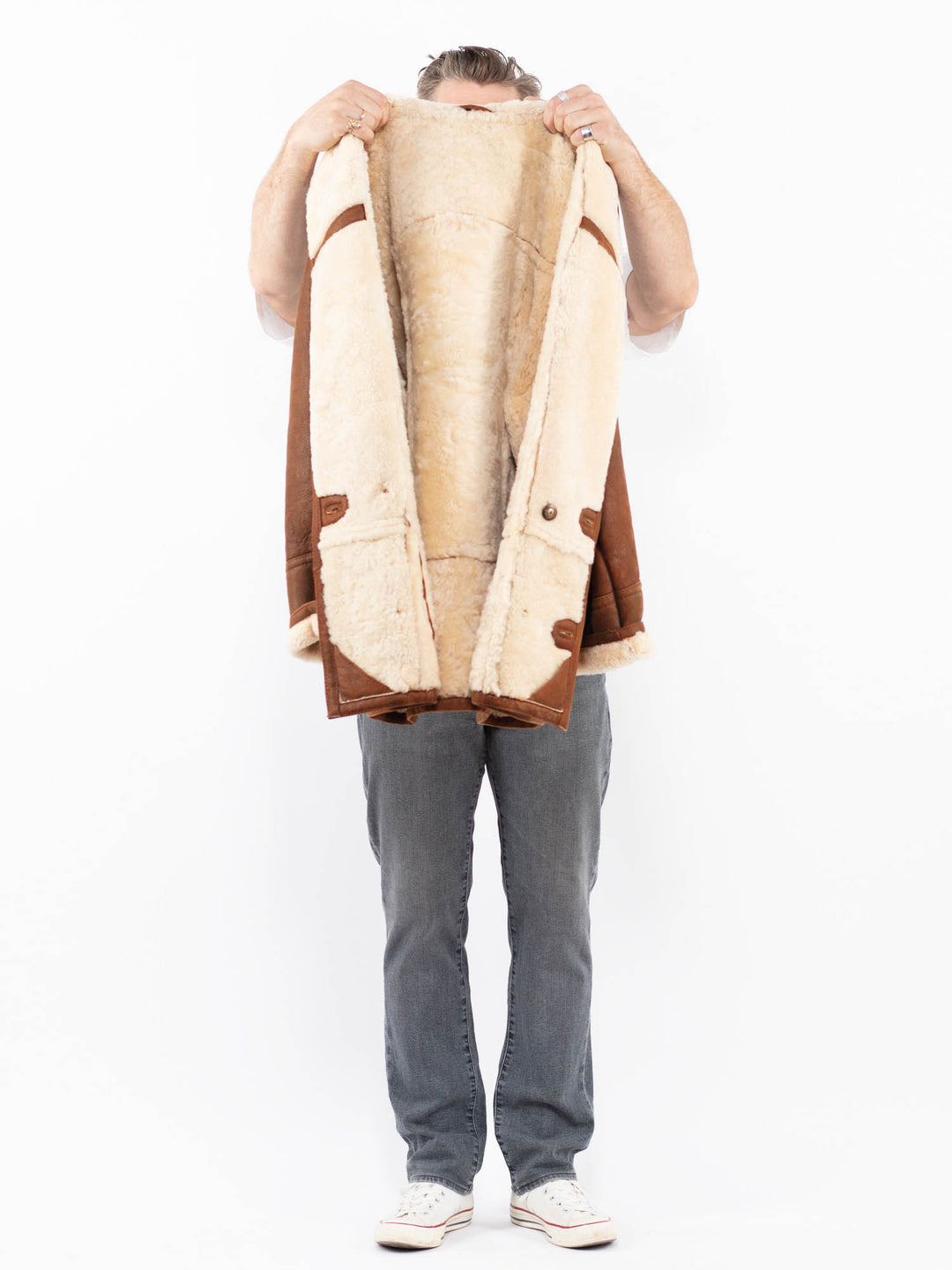 Vintage 80's Men Sheepskin Coat in BrownZ1996