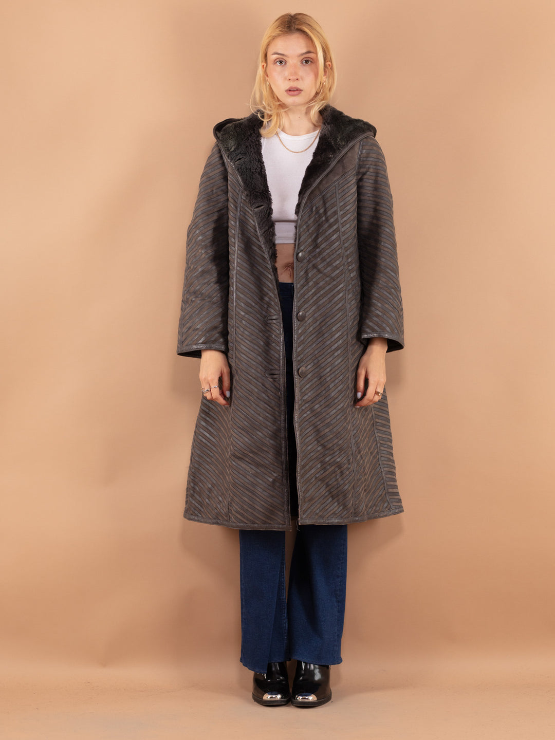 Vintage 80's Women Hooded Sheepskin Coat in Gray