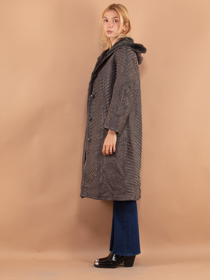 Vintage 80's Women Hooded Sheepskin Coat in Gray