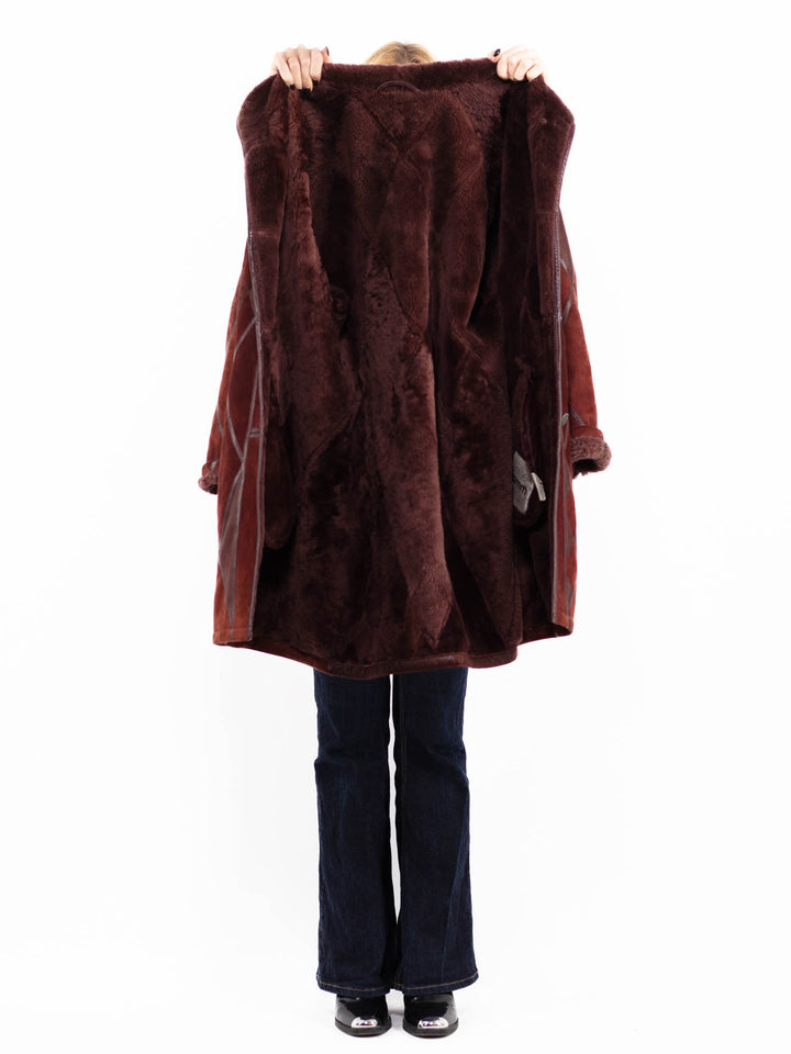 Vintage 80's Women Sheepskin Coat in Burgundy Brown