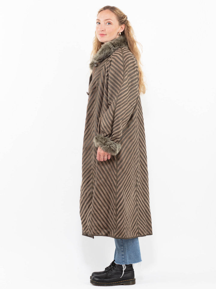 Vintage 80's Women Sheepskin Coat in BeigeA0248