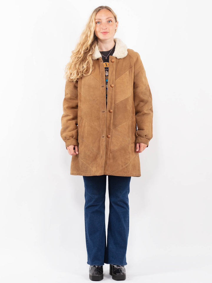Vintage 80's Women Sheepskin Coat in BrownA0361