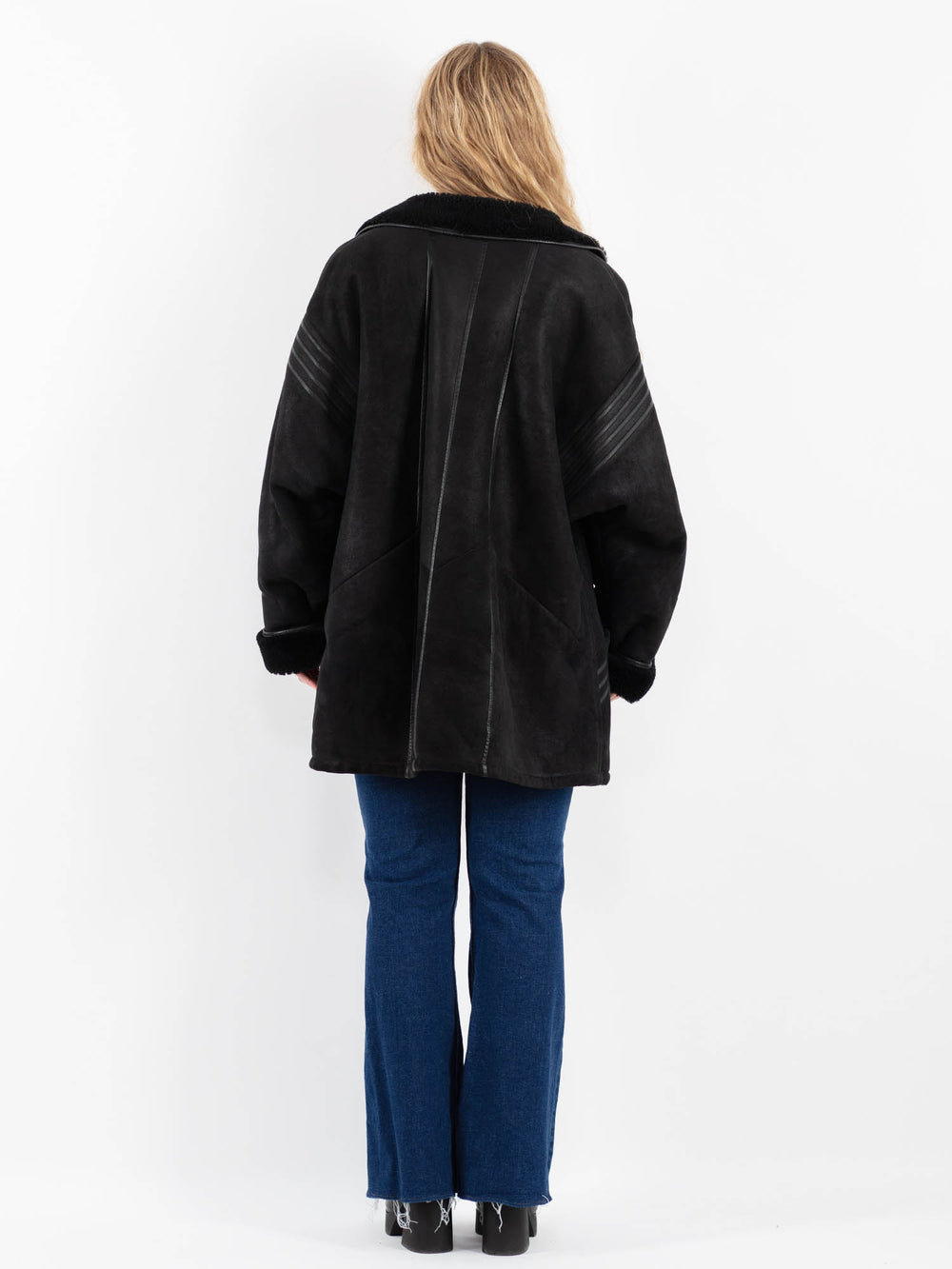 Vintage 80's Women Sheepskin Coat in BlackV9860