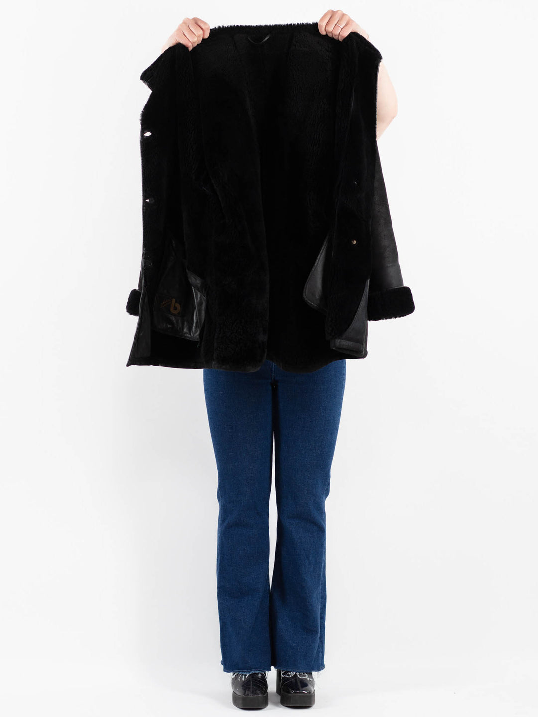 Vintage 80's Women Sheepskin Coat in BlackV9860