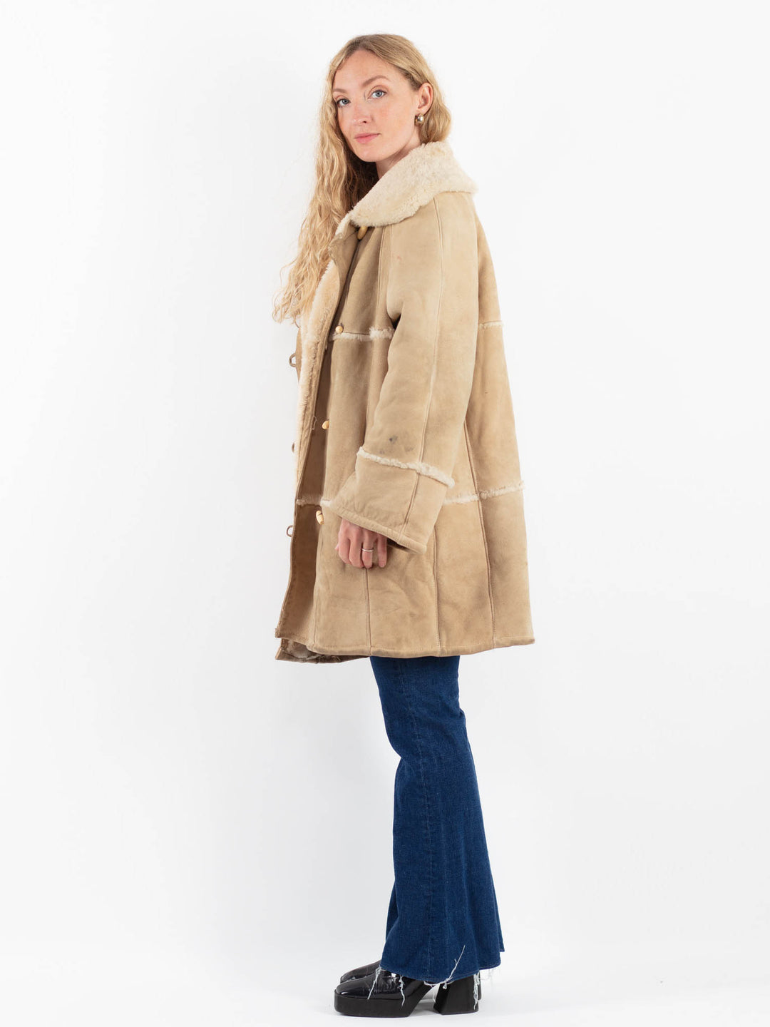Vintage 80's Women Sheepskin Coat in BeigeV9863