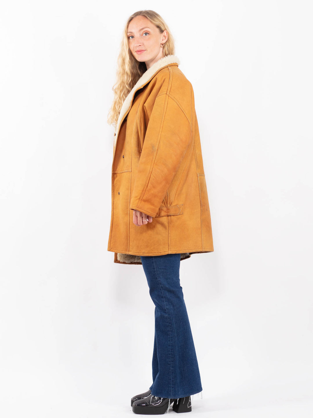 Vintage 80's Women Sheepskin Coat in BrownA0365