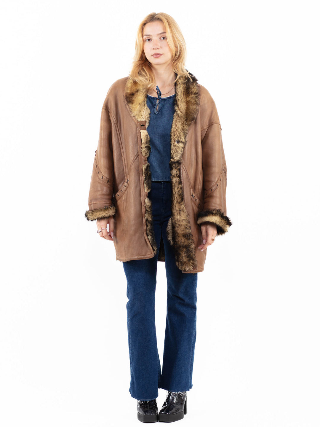 Vintage 80's Women Sheepskin Shearling Coat in BeigeA0059