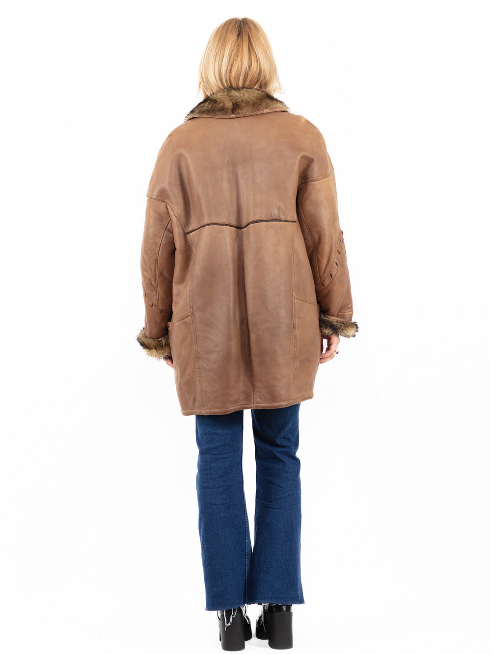 Vintage 80's Women Sheepskin Shearling Coat in BeigeA0059
