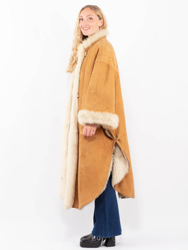 Vintage 80's Women Sheepskin Coat in BrownA0372