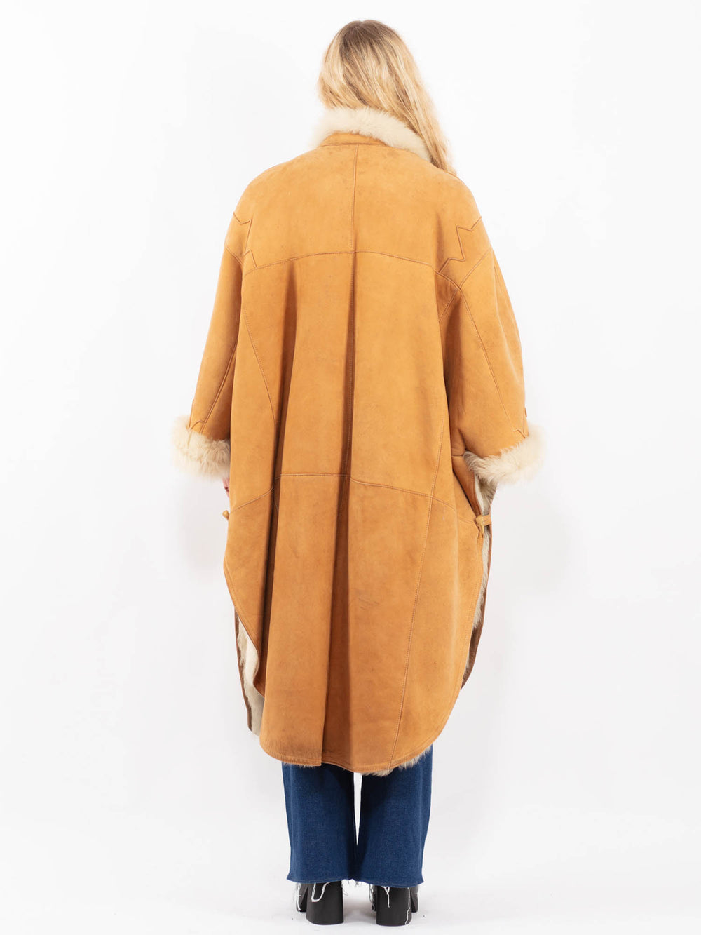 Vintage 80's Women Sheepskin Coat in BrownA0372