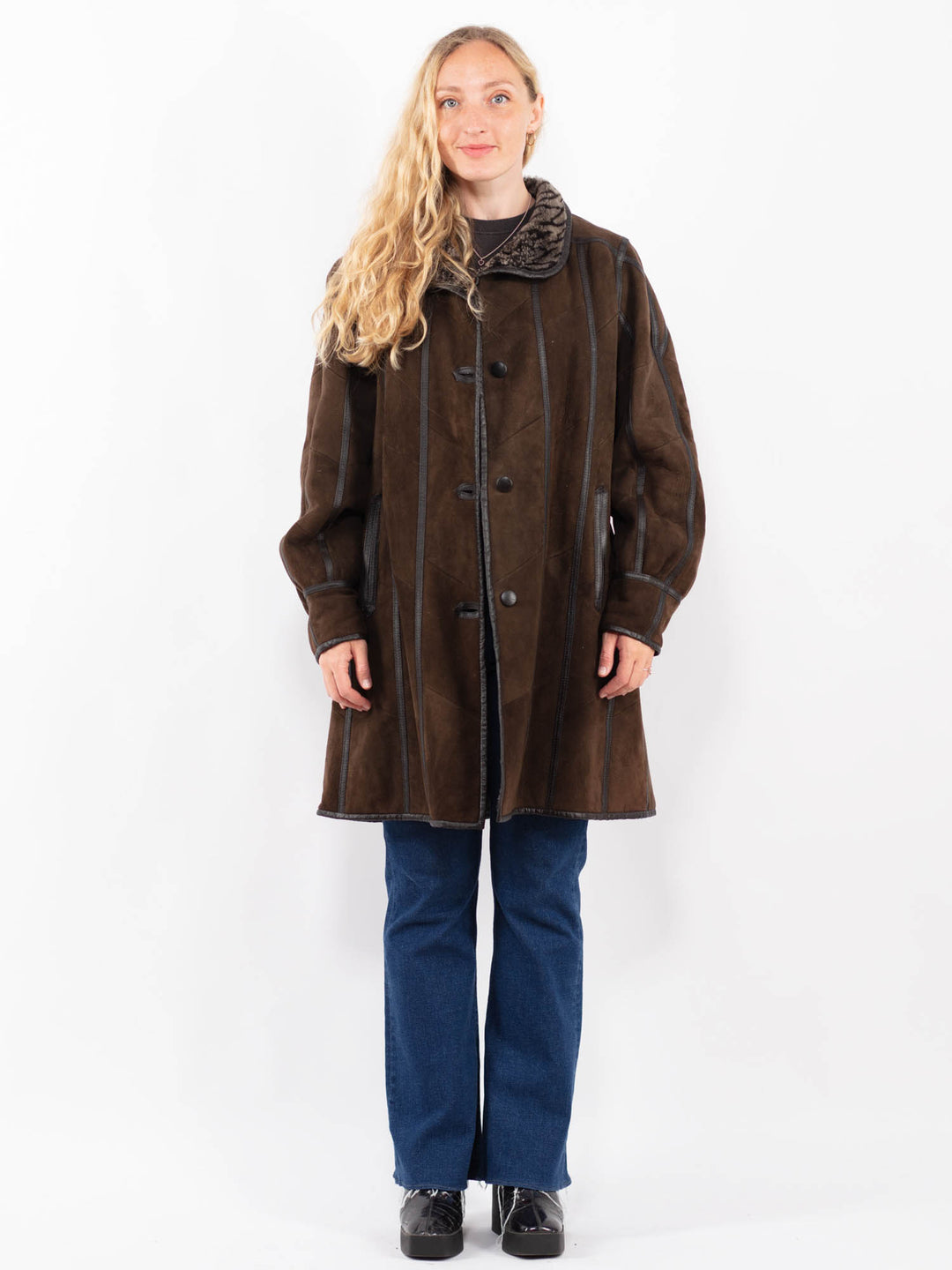 Vintage 80's Women Sheepskin Coat in BrownA0374