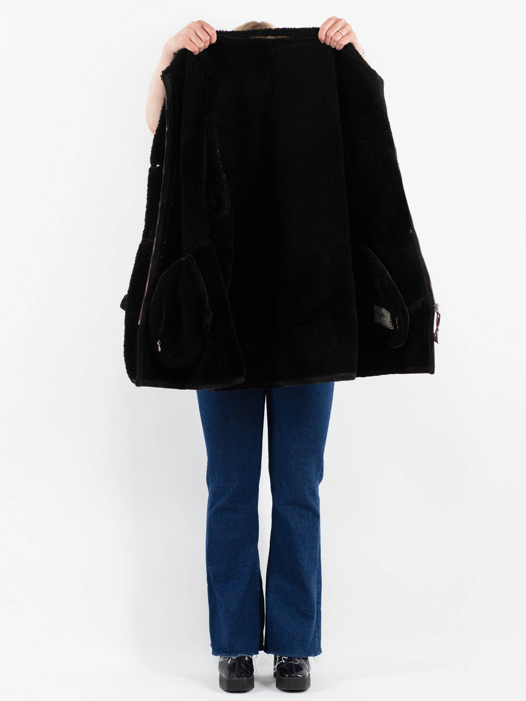 Vintage 90's Women Sheepskin Coat in BlackV9873