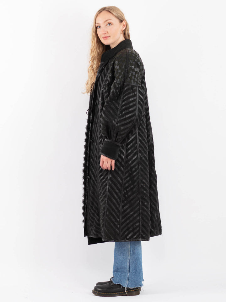 Vintage 80's Women Sheepskin Shearling Coat in BlackV9469