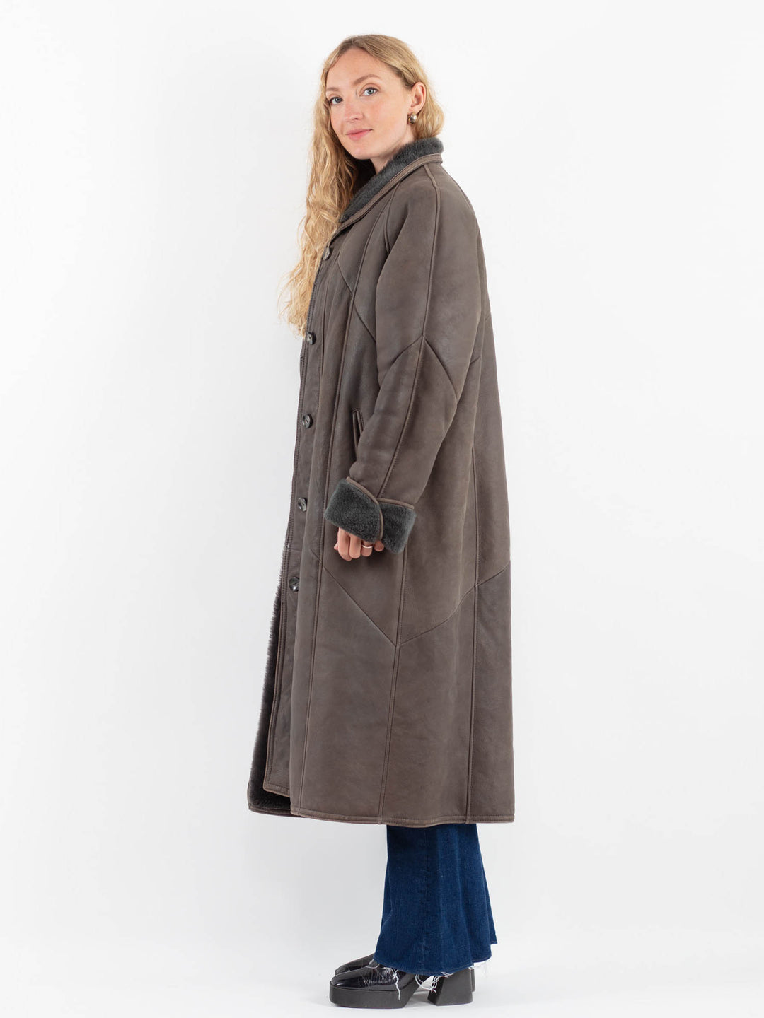 Vintage 80's Women Sheepskin Coat in GrayV9878