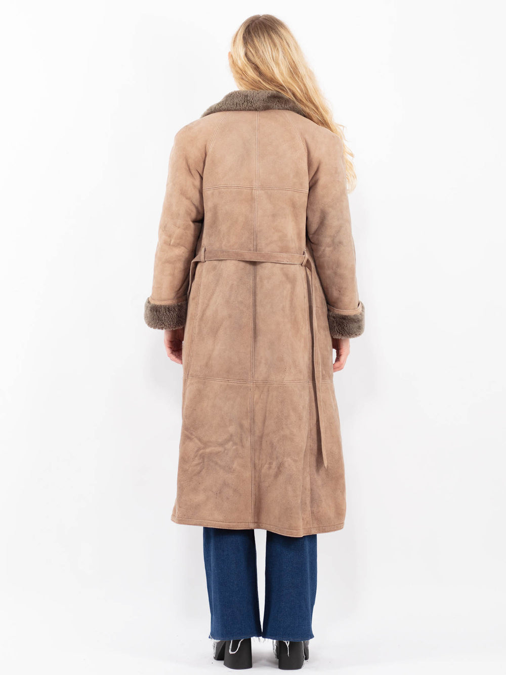 Vintage 80's Women Sheepskin Coat in BeigeA0380