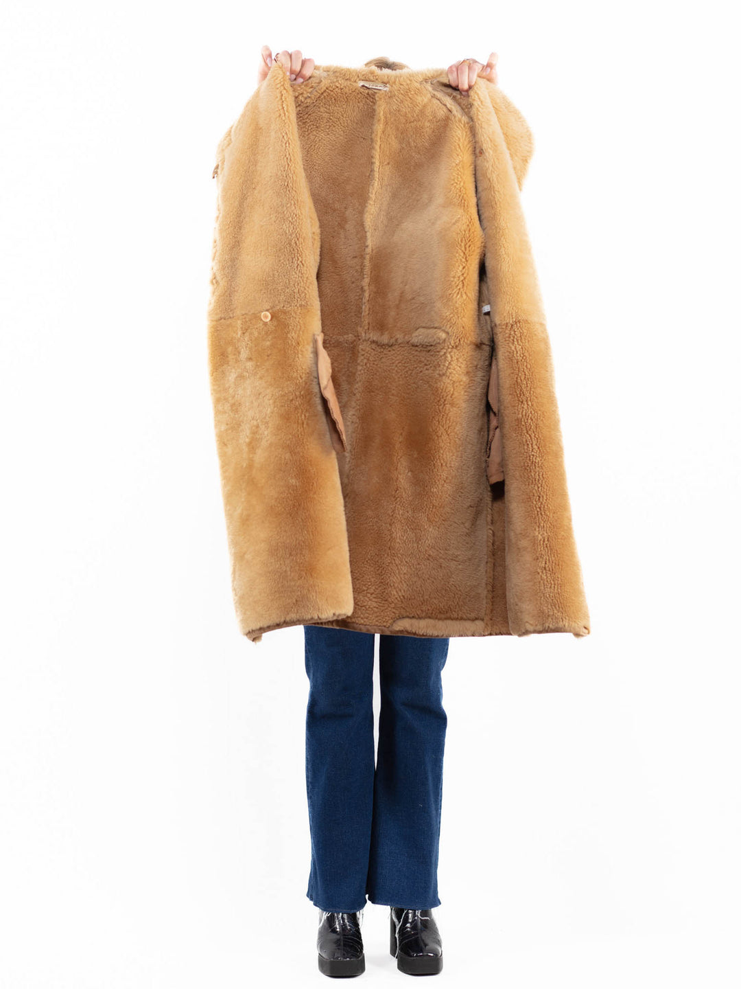 Vintage 80's Women Sheepskin Coat in BeigeA0071