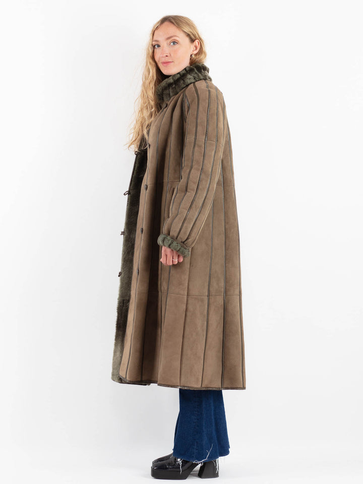 Vintage 80's Women Sheepskin Coat in BrownV9890