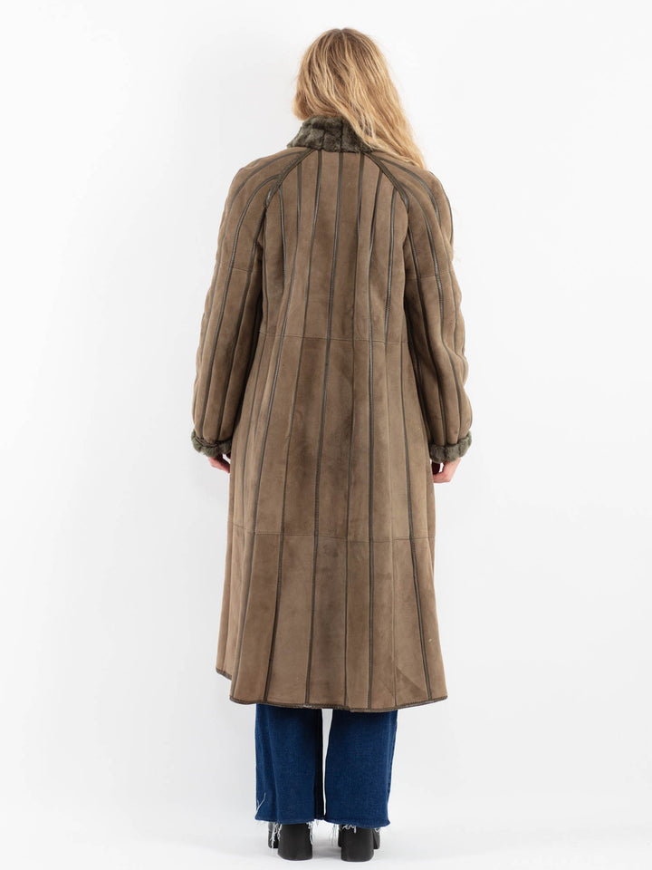 Vintage 80's Women Sheepskin Coat in BrownV9890