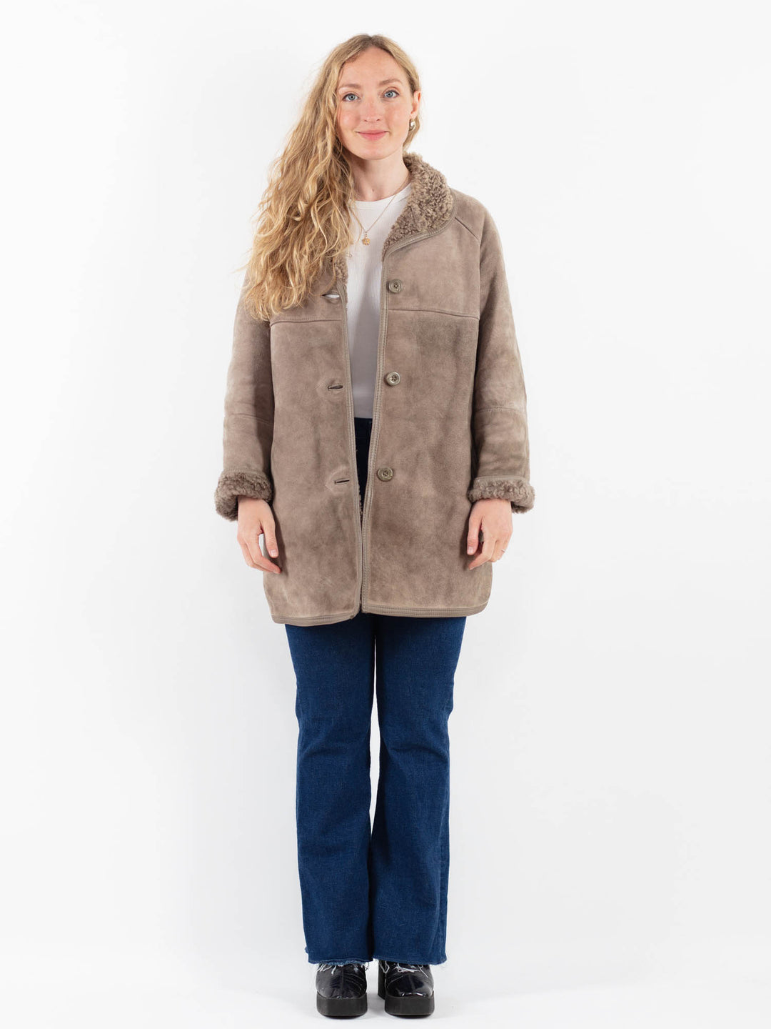 Vintage 80's Women Sheepskin Coat in BeigeV9892