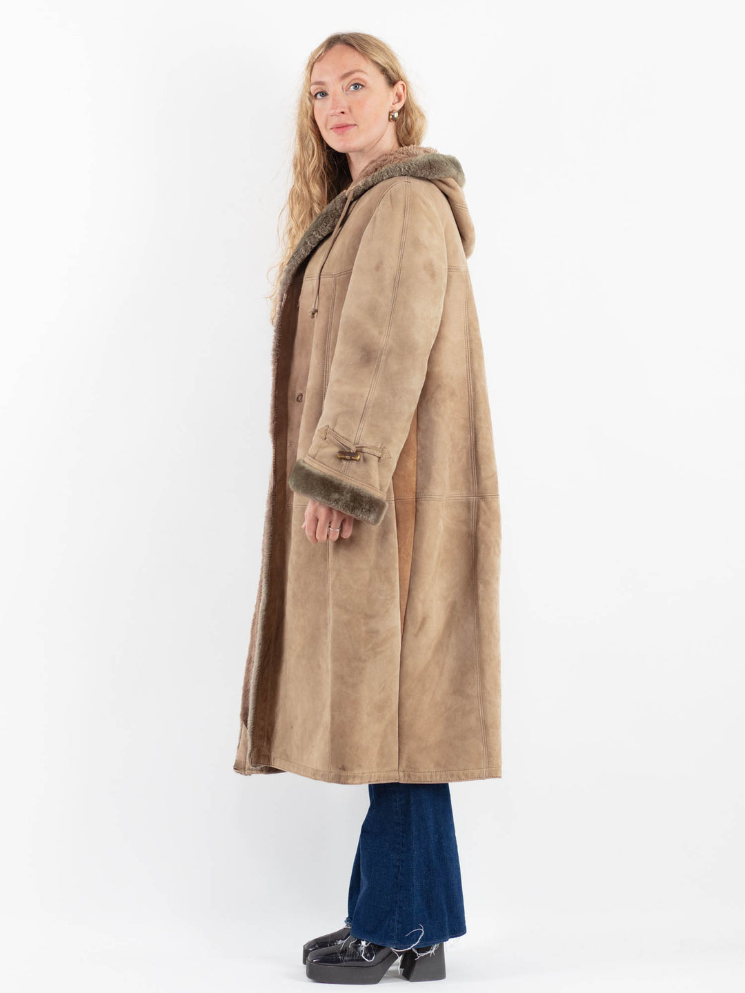 Vintage 80's Women Sheepskin Coat in BeigeV9896