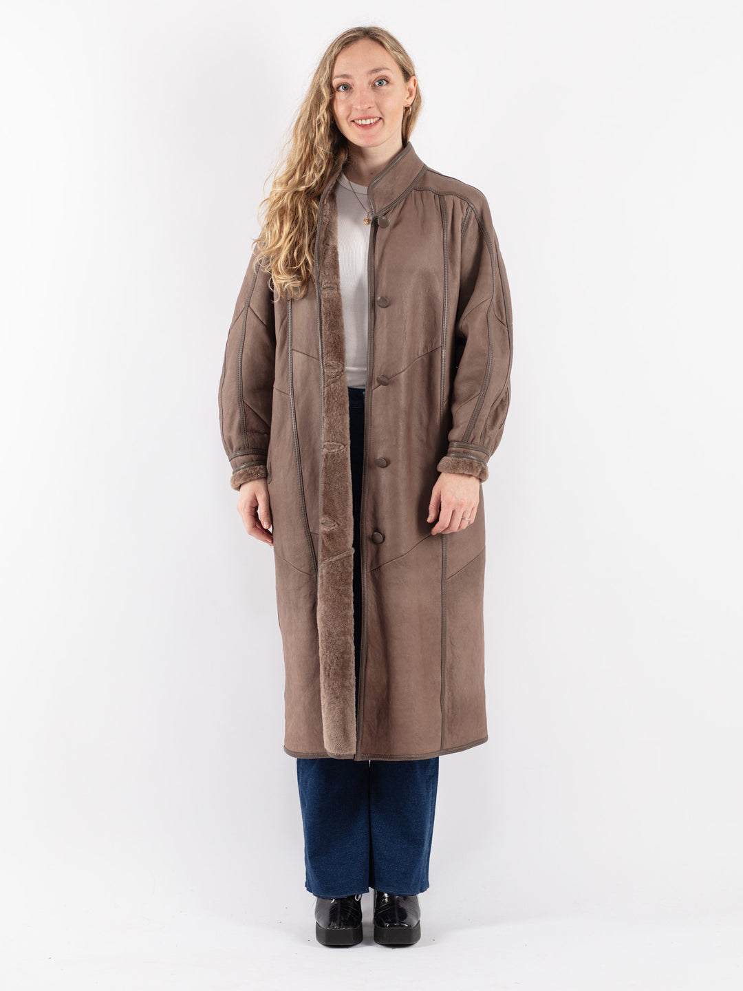 Vintage 80's Women Sheepskin Coat in Brown