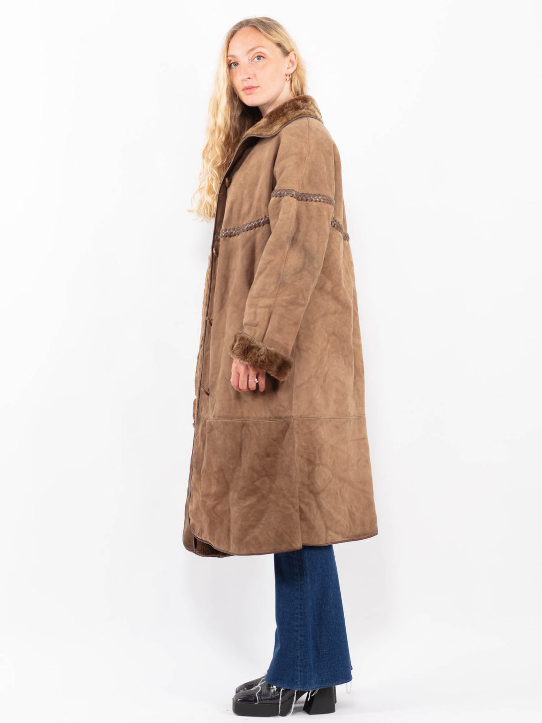 Vintage 80's Women Sheepskin Coat in BrownA0401