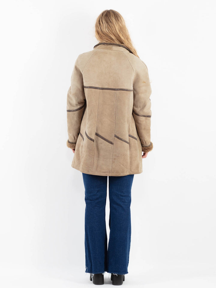 Vintage 80's Women Sheepskin Coat in BeigeV9901