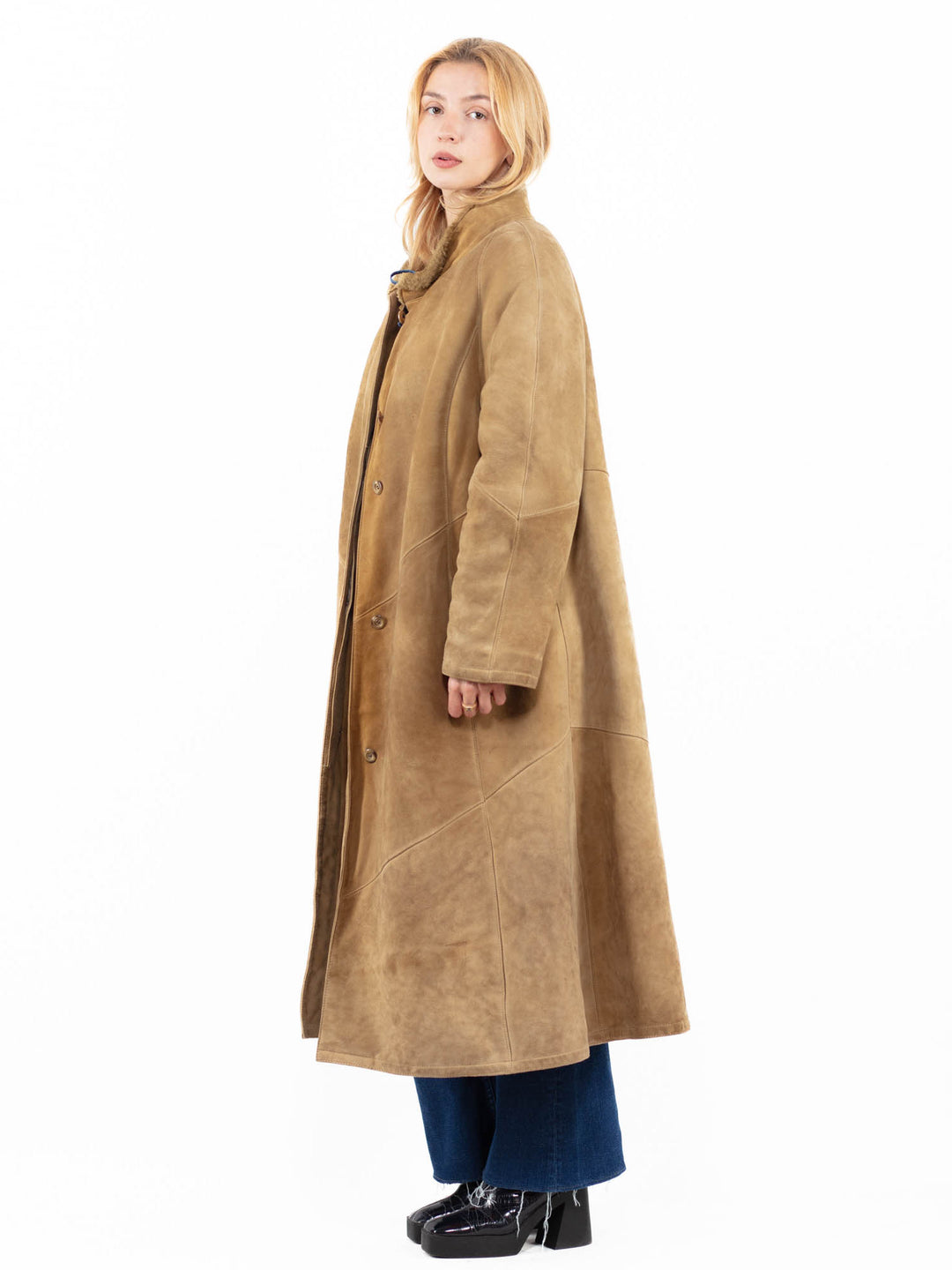 Vintage 80's Women Sheepskin Coat in BeigeA0106