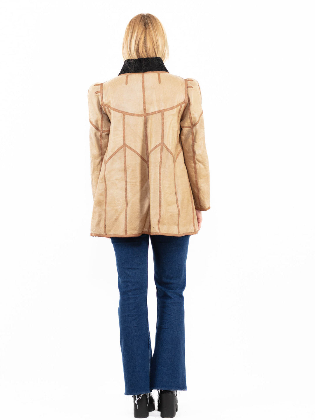 Vintage 80's Women Sheepskin Coat in BeigeA0125
