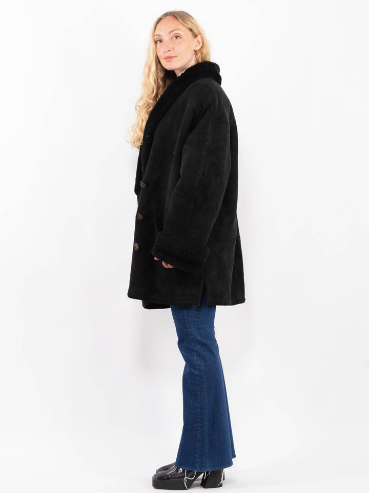 Vintage 80's Women Sheepskin Coat in BlackA0439