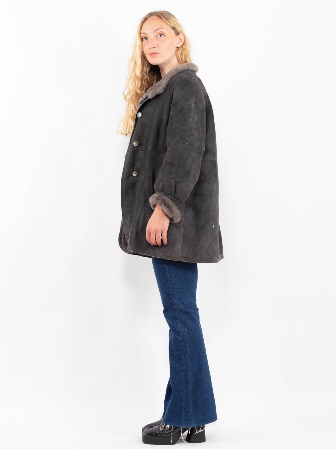Vintage 80's Women Sheepskin Coat in GrayA0449