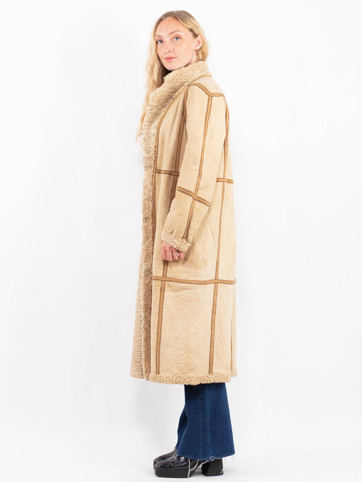 Vintage 80's Women Sheepskin Coat in BeigeA0455