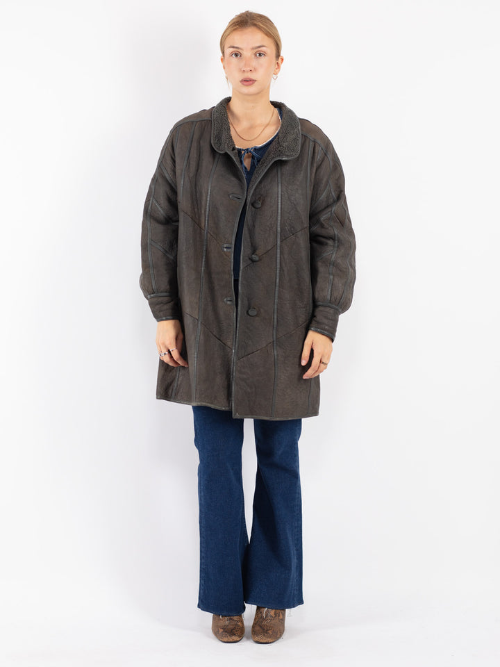 Vintage 80's Women Sheepskin Coat in Gray